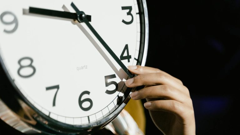 Horloge de l’apocalypse : le temps restant selon l’urgence climatique