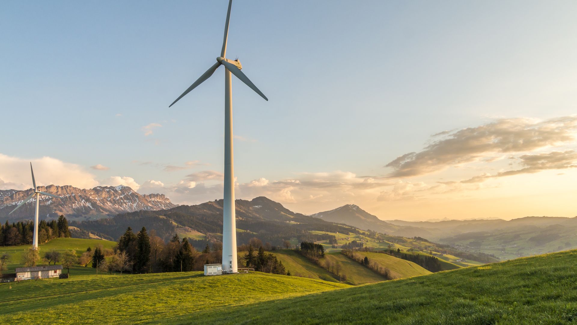 Éolienne à axe horizontal : comparatif pour choisir entre rendement et silence